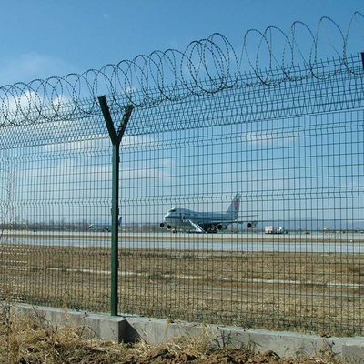 दीया 500 मिमी बीटीओ -22 रेजर कांटेदार तार हवाई अड्डे की सुरक्षा बाड़ 1.8 * 30 मी